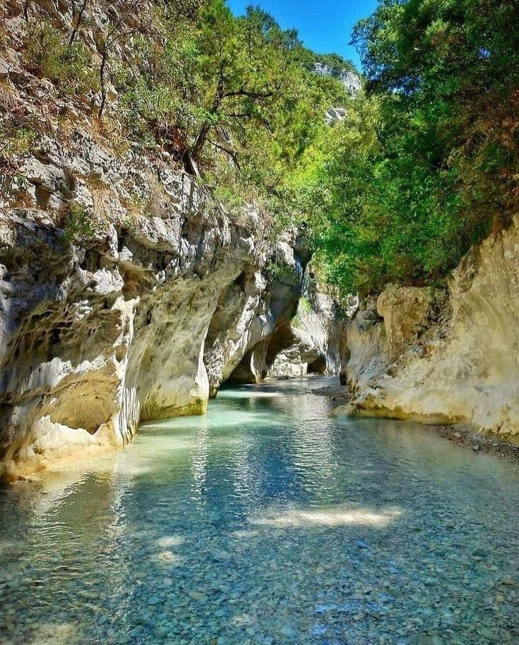 L'Extension du Luxe : De la Médina aux Domaines Privés de l'Atlas